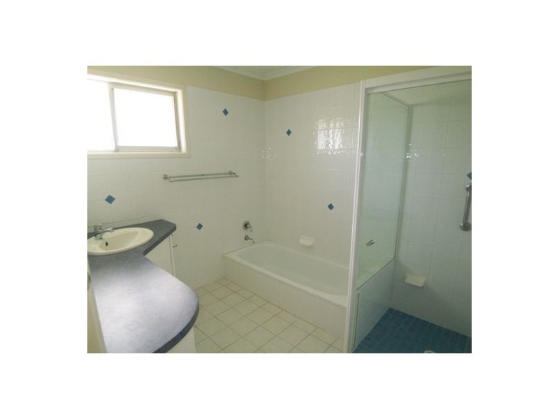 6 Joden Place, Southport QLD 4215