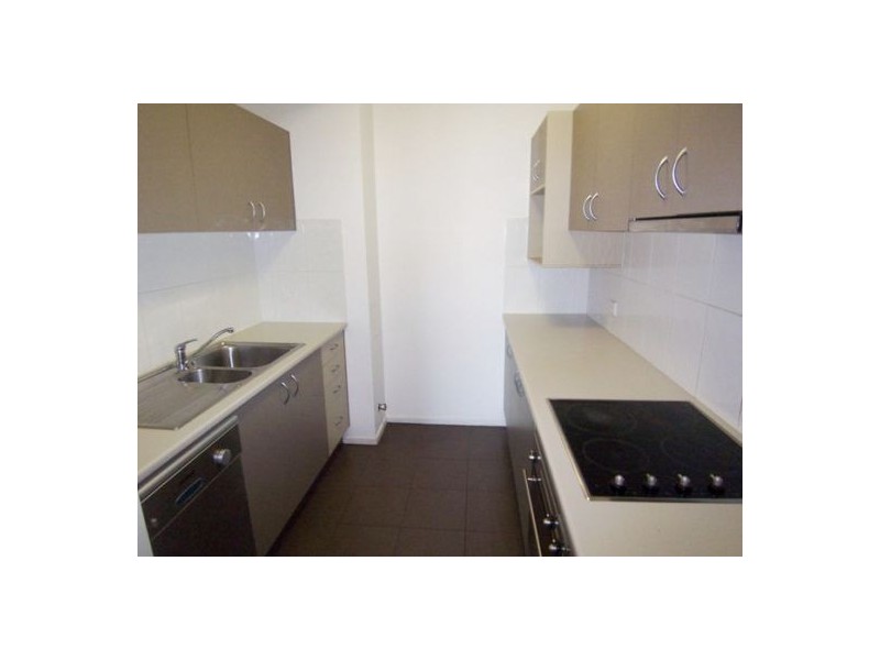 6/18 Rose Street, Southport QLD 4215