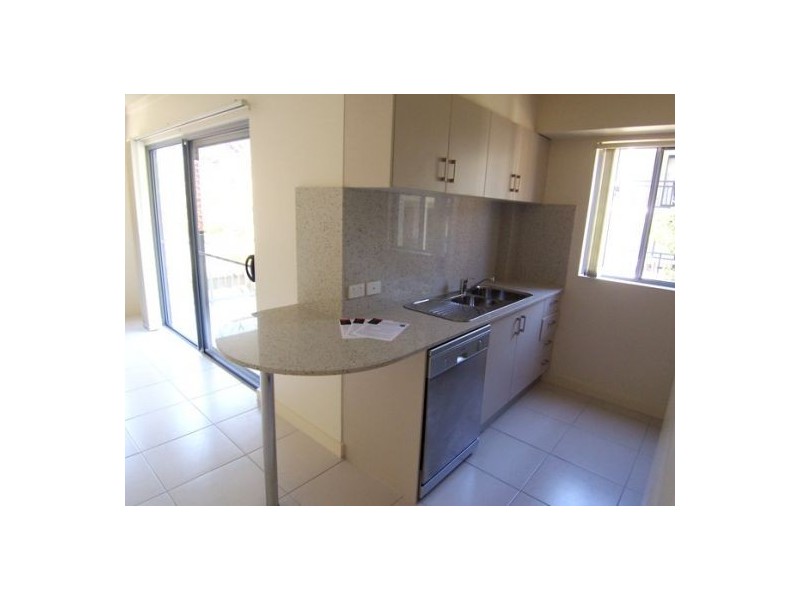 14/148 High Street, Southport QLD 4215