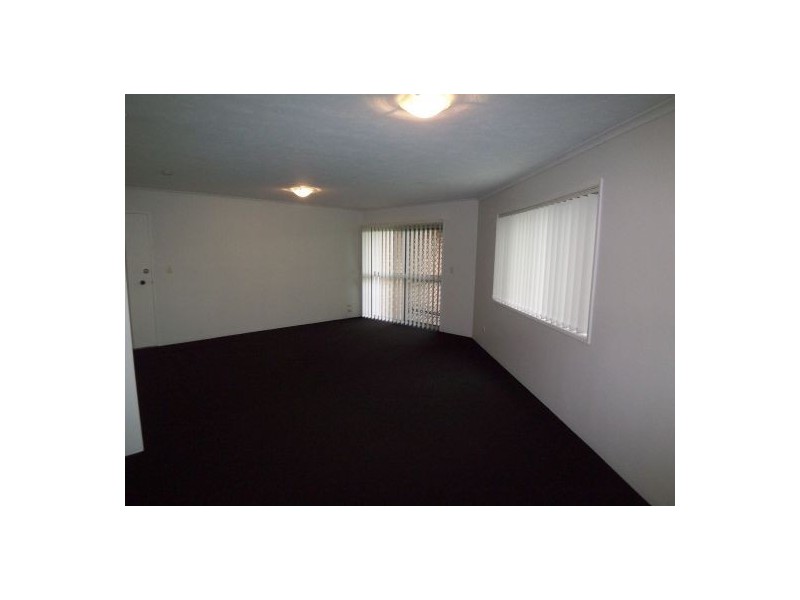 4/143 High Street, Southport QLD 4215