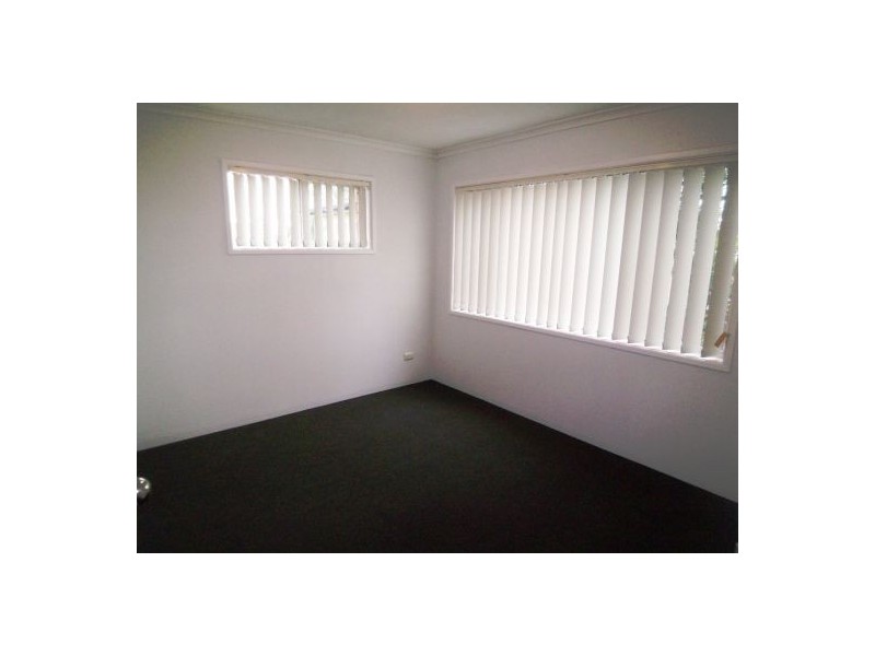 4/143 High Street, Southport QLD 4215