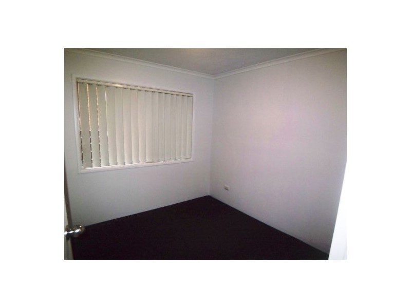 4/143 High Street, Southport QLD 4215