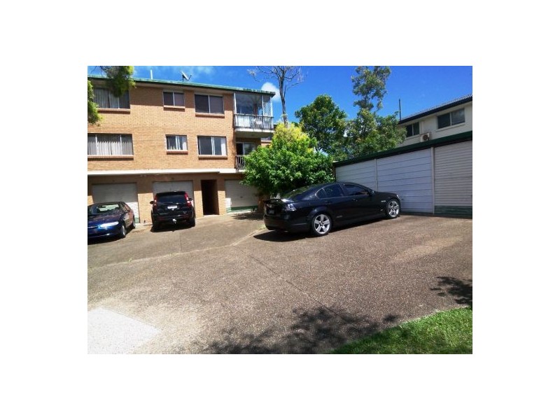 4/143 High Street, Southport QLD 4215