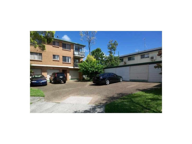 4/143 High Street, Southport QLD 4215