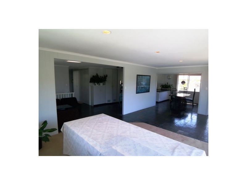 4 Ewan Street, Southport QLD 4215