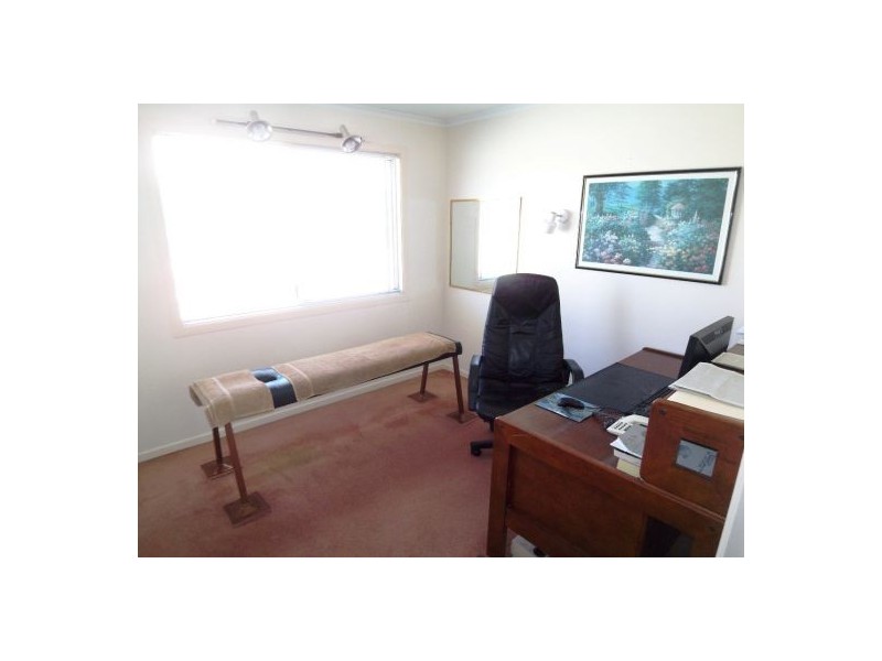 4 Ewan Street, Southport QLD 4215