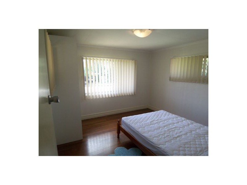 24 Morala Avenue, Runaway Bay QLD 4216