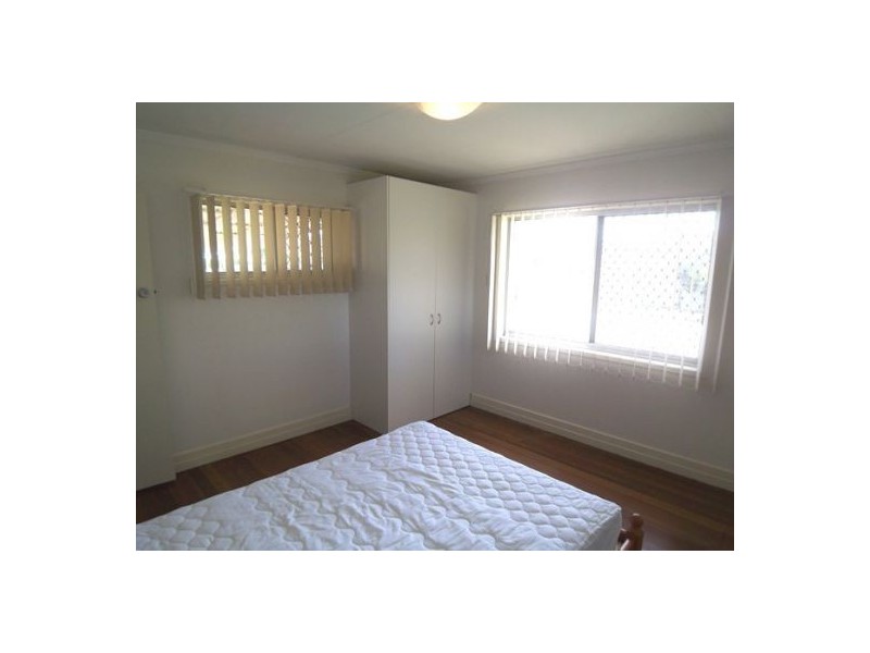 24 Morala Avenue, Runaway Bay QLD 4216