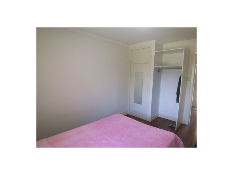 24 Morala Avenue, Runaway Bay QLD 4216