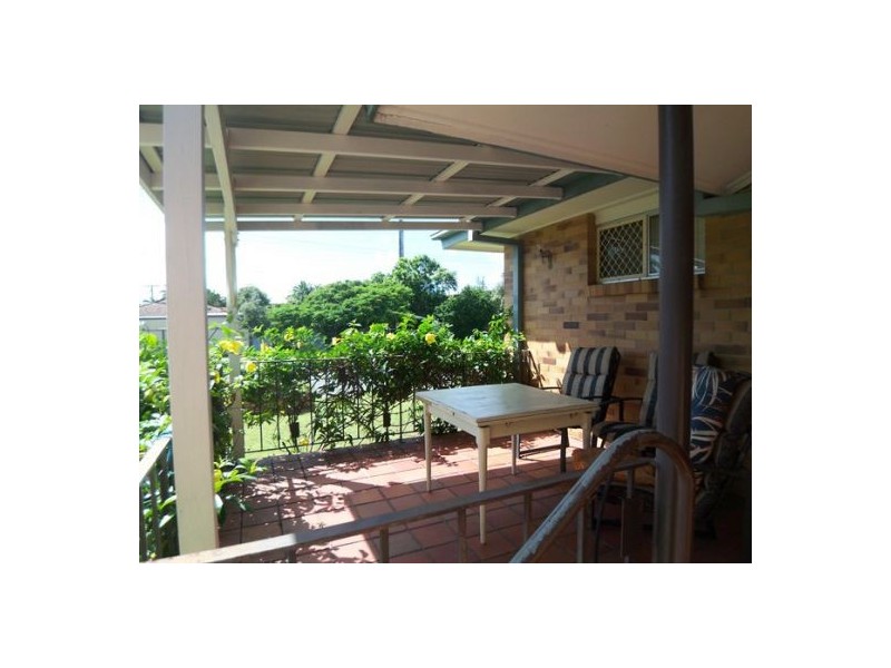24 Morala Avenue, Runaway Bay QLD 4216