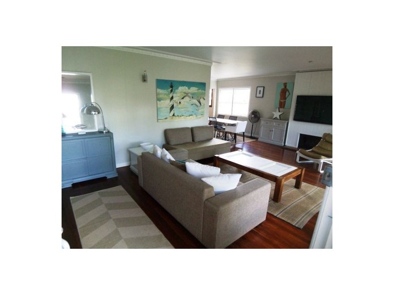 117 Johnston Street, Southport QLD 4215