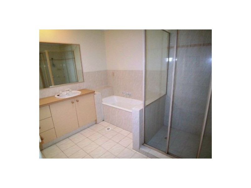 1/33 Nakina Street, Southport QLD 4215