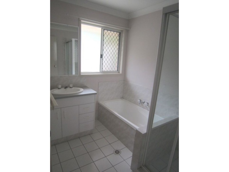 27 Fairweather Drive, Parkwood QLD 4214