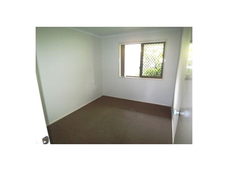 2/11 Avi Court, Labrador QLD 4215