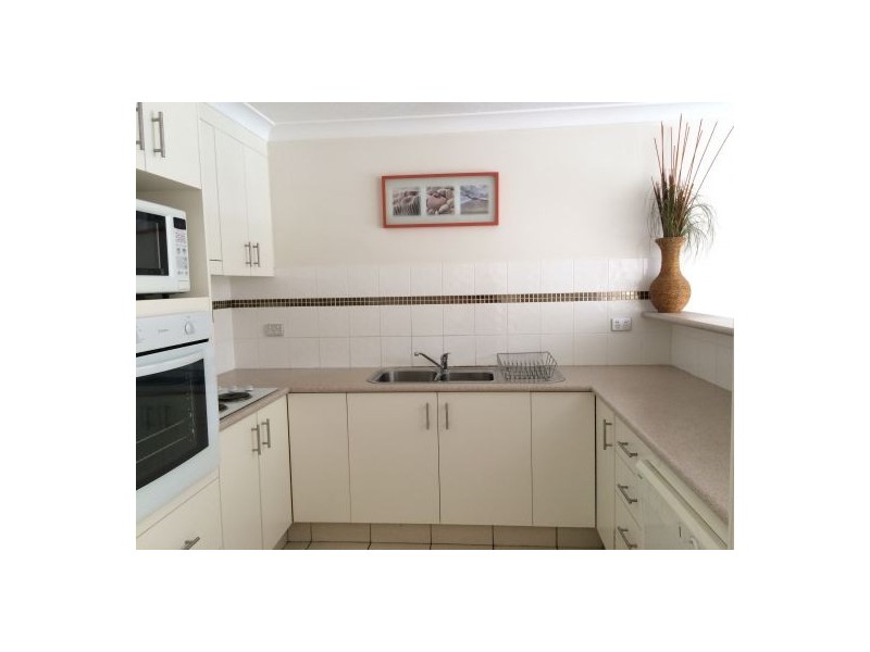 10/156 Surf Parade, Broadbeach QLD 4218