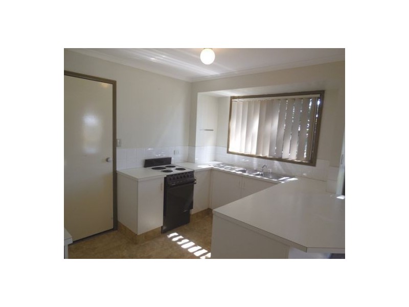 1/7 Avi Court, Labrador QLD 4215