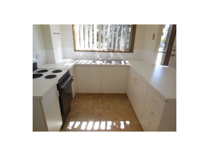 1/7 Avi Court, Labrador QLD 4215