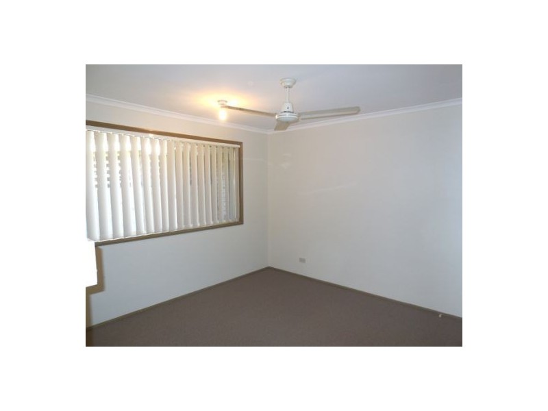 1/7 Avi Court, Labrador QLD 4215