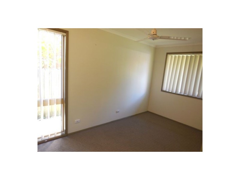 1/7 Avi Court, Labrador QLD 4215