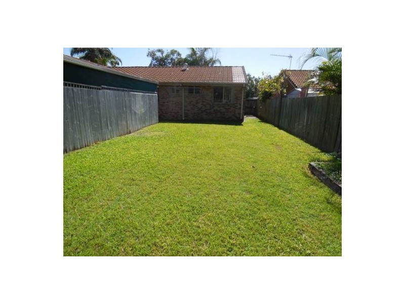 1/7 Avi Court, Labrador QLD 4215