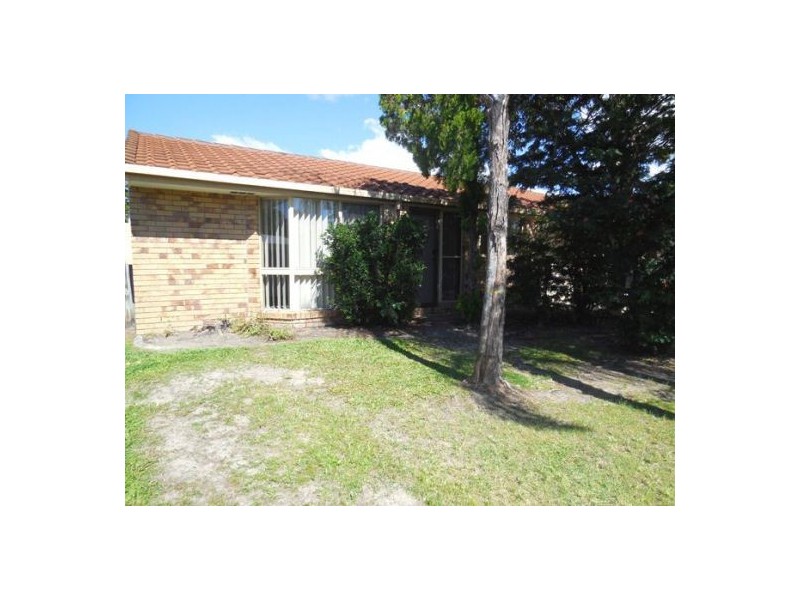 1/7 Avi Court, Labrador QLD 4215