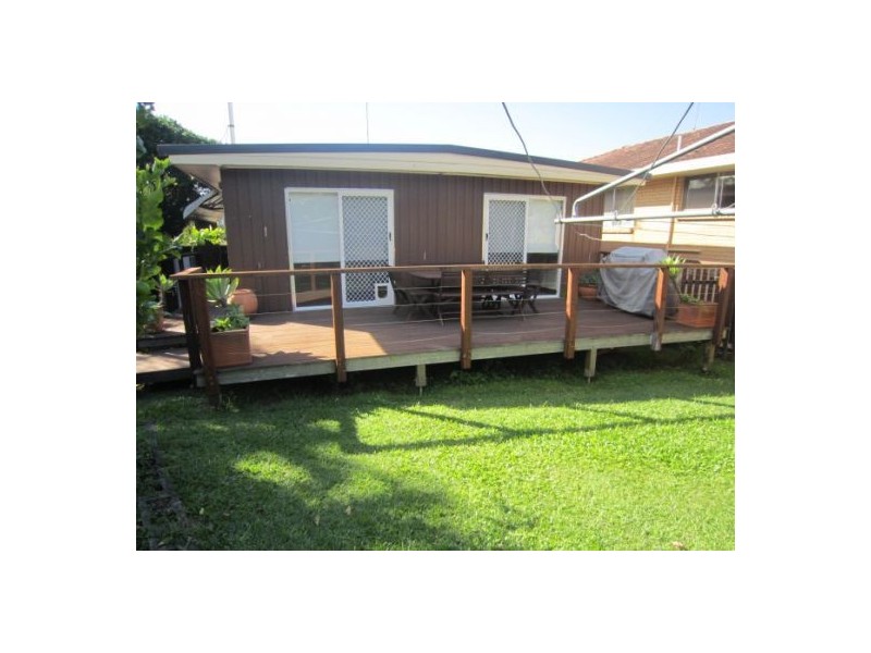 94 Benowa Road, Southport QLD 4215