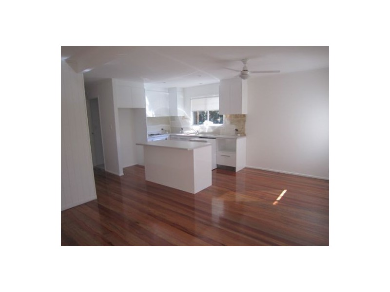 94 Benowa Road, Southport QLD 4215