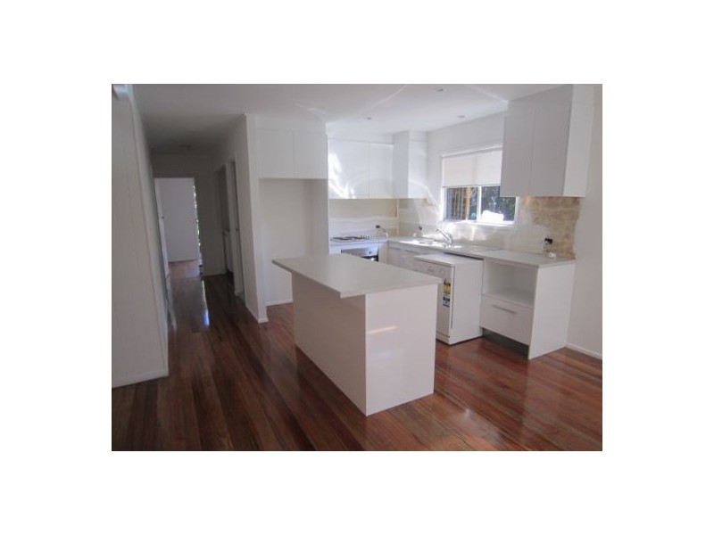 94 Benowa Road, Southport QLD 4215