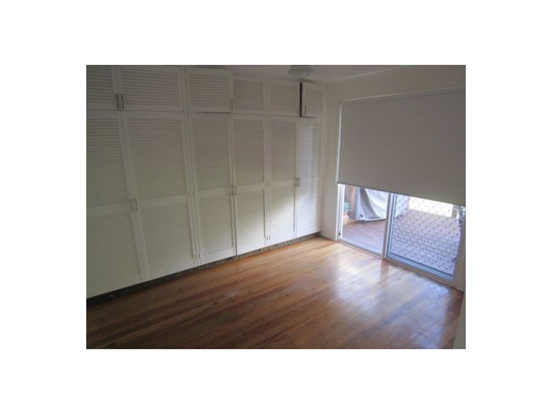 94 Benowa Road, Southport QLD 4215