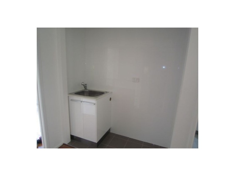 94 Benowa Road, Southport QLD 4215