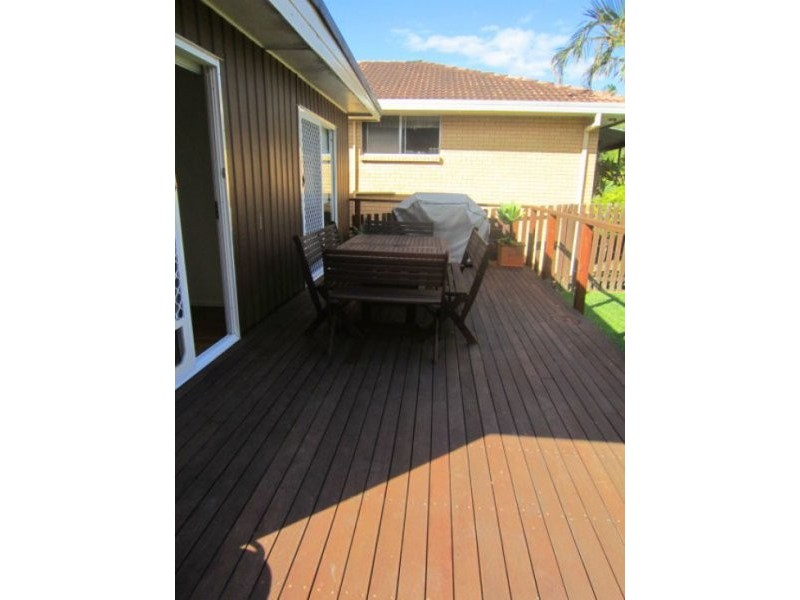 94 Benowa Road, Southport QLD 4215