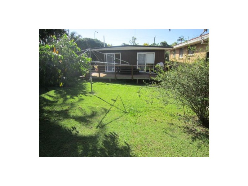 94 Benowa Road, Southport QLD 4215