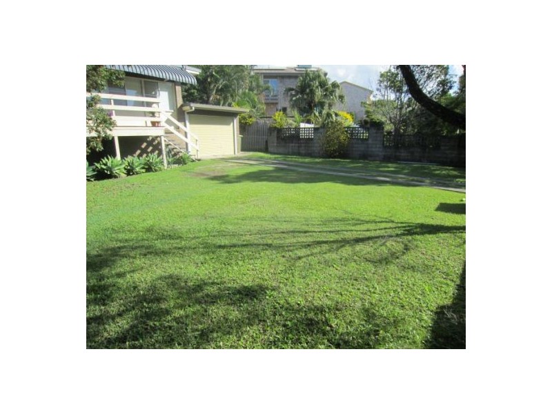 94 Benowa Road, Southport QLD 4215