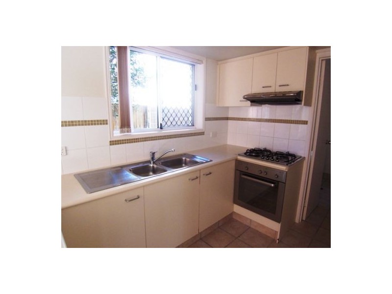 1/74 Pohlman St, Southport QLD 4215