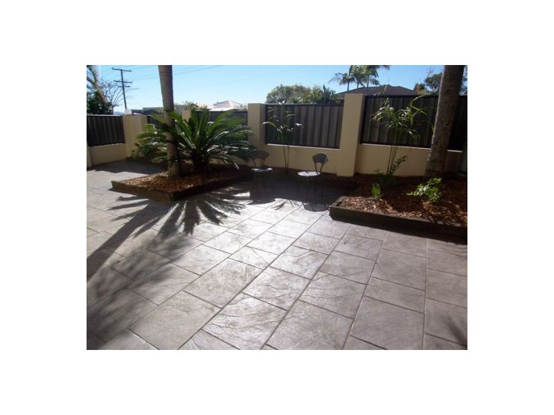 1/74 Pohlman St, Southport QLD 4215