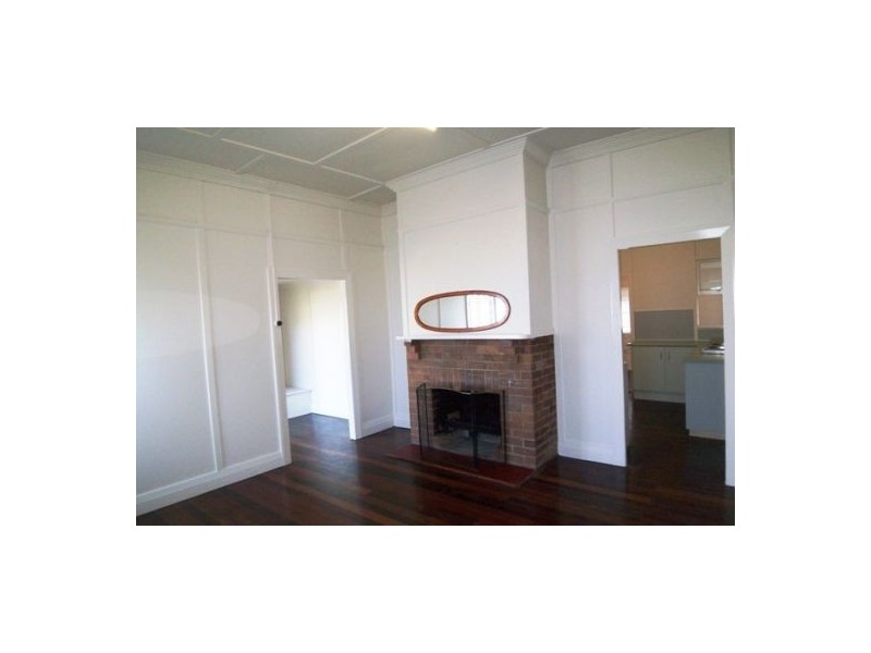 17 Walton Street, Southport QLD 4215