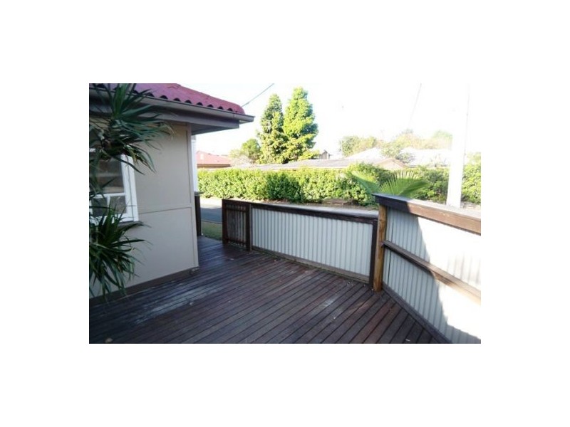 17 Walton Street, Southport QLD 4215