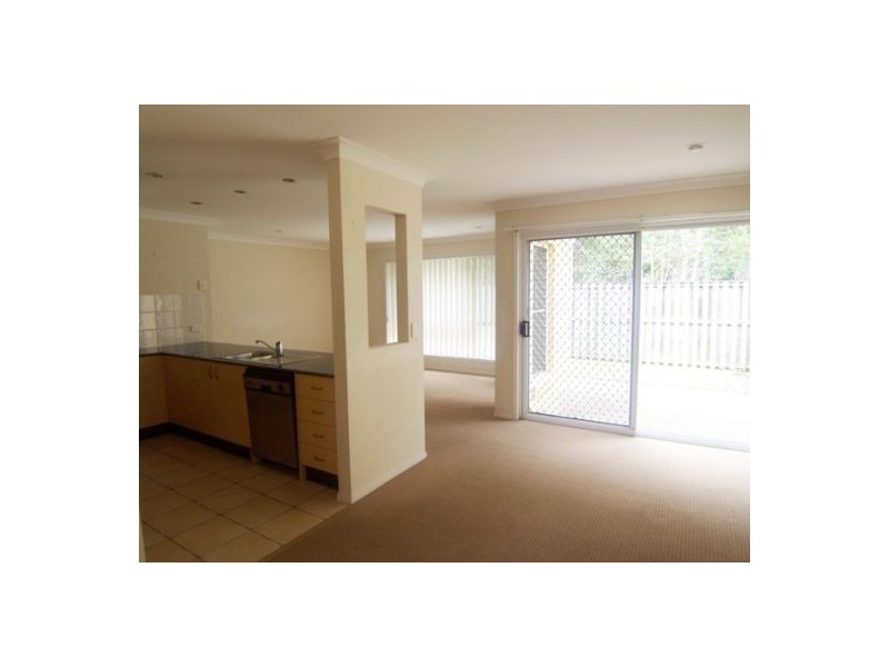 8/18 Blake Street, Southport QLD 4215