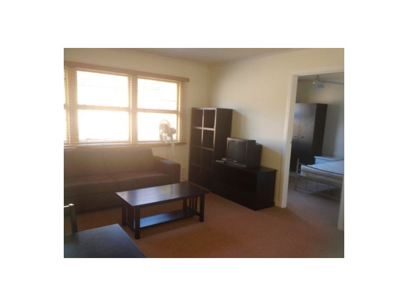 2/126 Smith Street, Southport QLD 4215