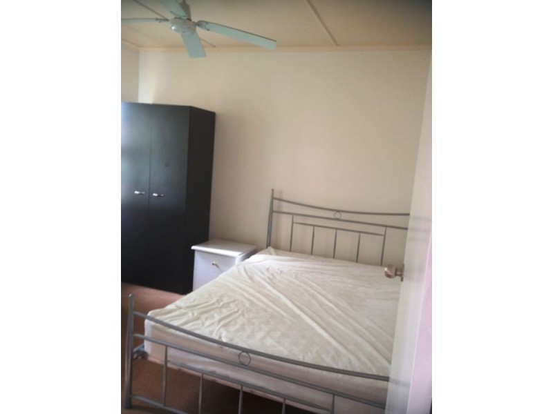 2/126 Smith Street, Southport QLD 4215