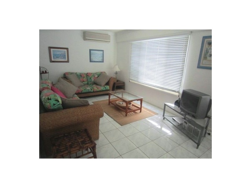 1/10 Brisbane Road, Labrador QLD 4215