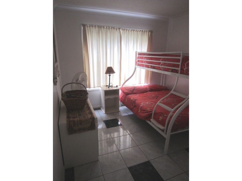 1/10 Brisbane Road, Labrador QLD 4215