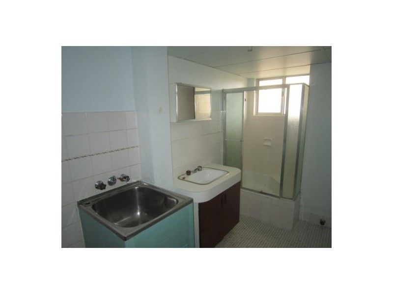 4/45 Railway Street, Southport QLD 4215