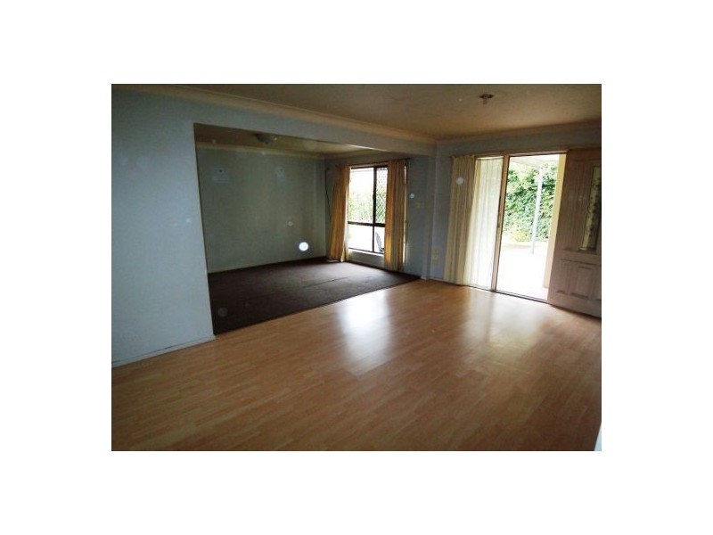 10 Royal Palm Court, Southport QLD 4215