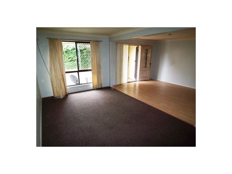 10 Royal Palm Court, Southport QLD 4215