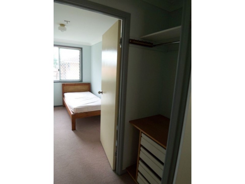 10 Royal Palm Court, Southport QLD 4215