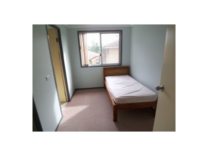 10 Royal Palm Court, Southport QLD 4215