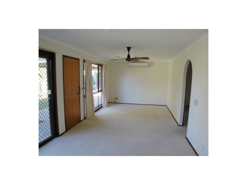 2/67 Botanical Drive, Labrador QLD 4215