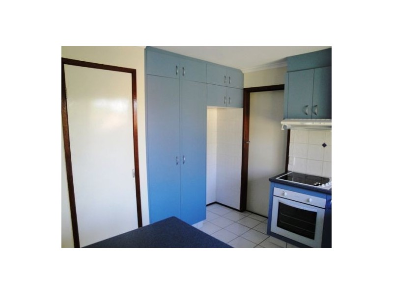 2/67 Botanical Drive, Labrador QLD 4215