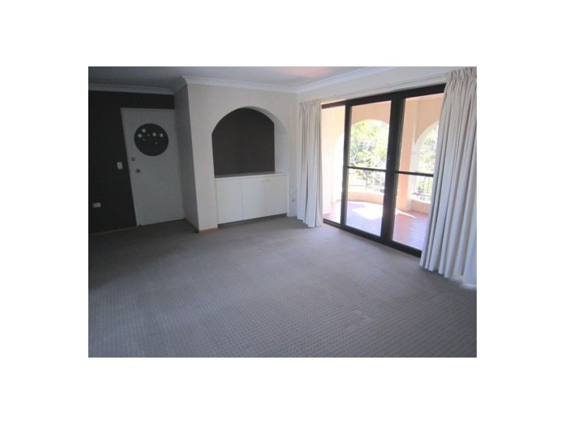 5/9 Railway Street, Southport QLD 4215